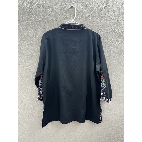 International Apparel Mart Inc. Womens Blouse Size Large Black Flora Button Up - Picture 6 of 10